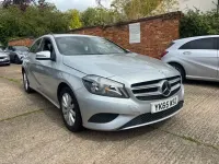 Używany Mercedes A180 SE 109 KM (80 kW) 2015 Srebrny Hatchback