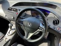 Used Honda Civic ES 140 HP (102 kW) 2009 Grey Hatchback
