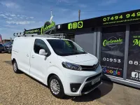 Used Toyota Proace Comfort 120 HP (88 kW) 2016 White MPV