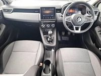 Used Renault Clio V Evolution 90 HP (66 kW) 2024 White Hatchback
