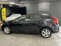 Used Volvo V40 115 HP (84 kW) 2013 Black Hatchback