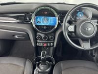 Usado Mini Cooper Classic 136 HP (100 kW) 2022 Cinzento Citadino