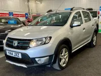 Used Dacia Sandero Lauréate 90 HP (66 kW) 2014 Silver Hatchback