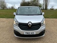 Used Renault Trafic 2015 Silver MPV