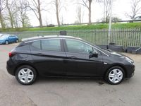 Second-hand Vauxhall Astra 110 CP (80 kW) 2016 Negru Hatchback