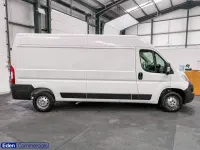 Usado Citroën Relay 140 CV (102 kW) 2023 Blanco Van
