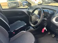Used Toyota Aygo Trend 72 HP (52 kW) 2019 White Hatchback