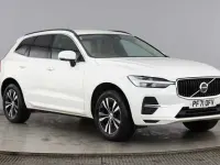 Used Volvo XC60 Momentum 250 HP (183 kW) 2022 White SUV