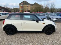 Usado Mini Cooper Hatch 136 CV (100 kW) 2014 Blanco Utilitario