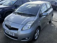 Used Toyota Yaris 101 HP (74 kW) 2010 Silver Hatchback