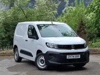 Usado Vauxhall Combo 100 HP (73 kW) 2024 Branco Monovolume