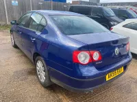 Used VW Passat S 2005 Blue Sedan