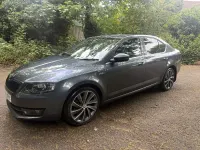 Used Skoda Octavia LAURIN & KLEMENT 184 HP (135 kW) 2014 Grey Estate