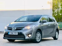 Usado Toyota Verso 132 HP (97 kW) 2016 Castanho Monovolume