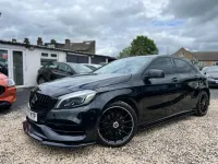 Begagnad Mercedes A200 AMG Line Premium 2017 Svart Halvkombi