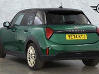 Begagnad Mini Cooper Hatch 154 HK (113 kW) 2024 Grön Halvkombi