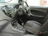Begagnad Ford Ka Plus Zetec 2016 Blå Halvkombi
