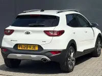 Used Kia Stonic 117 HP (86 kW) 2020 White SUV