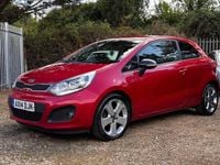 Begagnad Kia Rio 107 HK (78 kW) 2014 Röd Halvkombi