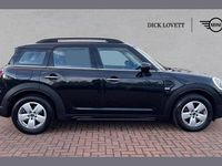 Używany Mini Cooper Countryman Classic 134 KM (98 kW) 2022 Czarny SUV