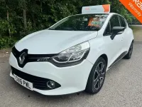 Used Renault Clio Dynamique 90 HP (66 kW) 2016 White Hatchback