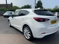 Used Mazda 3 Inclusive 2017 White Hatchback