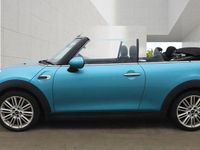 Begagnad Mini Cooper Cabriolet 2017 Blå Cab