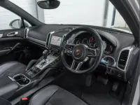 Używany Porsche Cayenne Platinum Edition 258 KM (189 kW) 2017 Srebrny SUV