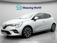 Used Renault Clio Iconic 101 HP (74 kW) 2020 Silver Hatchback