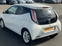 Used Toyota Aygo X-pure 69 HP (50 kW) 2016 White Hatchback