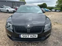 Usado Skoda Superb SportLine 220 HP (161 kW) 2017 Preto Citadino
