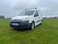 Used Citroën Berlingo 75 HP (55 kW) 2018 White MPV