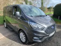 Begagnad Ford Tourneo Custom Titanium 130 HK (95 kW) 2021 Grå Van