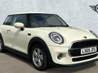 Used Mini ONE Classic 101 HP (74 kW) 2019 White Hatchback