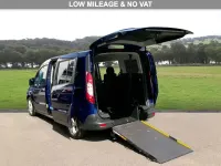 Used Ford Grand Tourneo Connect Zetec 120 HP (88 kW) 2019 Blue MPV
