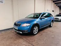 Used Skoda Octavia Scout 4x4 184 HP (135 kW) 2014 Blue Estate