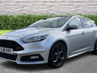 Używany Ford Focus ST 250 KM (183 kW) 2016 Srebrny Hatchback