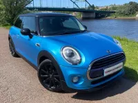 Used Mini Cooper D Hatch 116 HP (85 kW) 2017 Blue Hatchback