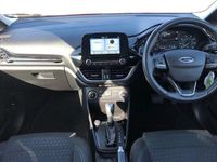 Usado Ford Fiesta Zetec 101 HP (74 kW) 2018 Vermelho Citadino