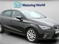 Usado Seat Ibiza FR 110 CV (80 kW) 2023 Negro Utilitario