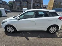 Used Hyundai i20 2016 White Hatchback