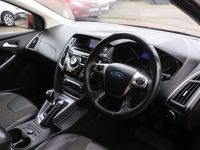 Używany Ford Focus Titanium X 115 KM (84 kW) 2013 Czerwony Hatchback