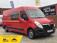 Used Vauxhall Movano 125 HP (91 kW) 2015 Red MPV