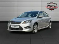 Used Ford Focus Zetec 125 HP (91 kW) 2009 Silver Hatchback