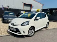 Used Toyota Aygo 68 HP (50 kW) 2014 White Hatchback