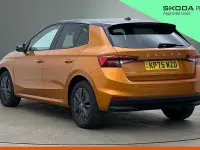 Usado Skoda Fabia Design Edition 85 CV (62 kW) 2025 Naranja Utilitario