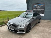 Usado Mercedes E220 2013 Prateado Sedan