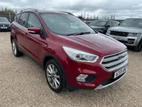 Używany Ford Kuga Titanium 120 KM (88 kW) 2019 Czerwony SUV