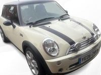 Used Mini Cooper Hatch 116 HP (85 kW) 2006 White Hatchback