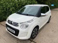 Begagnad Citroën C1 Flair 2016 Vit Halvkombi